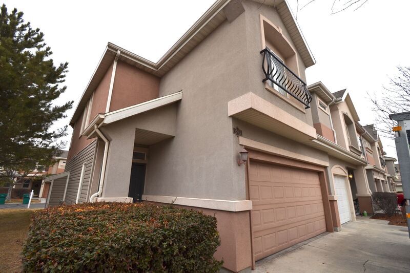 Primary Photo - 1562 Vivante Way