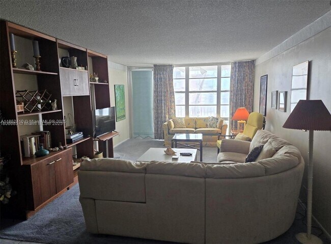 Foto del edificio - 231 174th St
