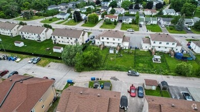 Building Photo - Progrès