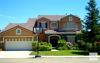 Building Photo - 1845 N Pistachio Ave