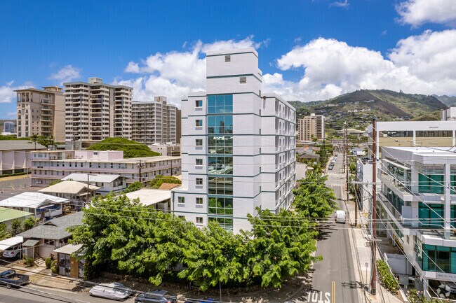 Building Photo - Artesian Vista