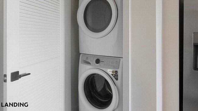 Building Photo - 1007 S Mint St