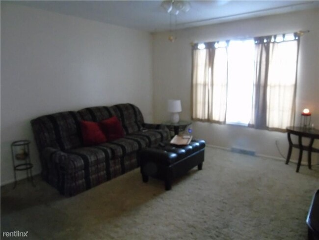 Building Photo - 2 br, 2 bath Condo - 10160 Penrith Dr