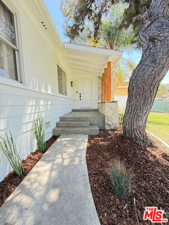 Building Photo - 3964 Goodland Pl