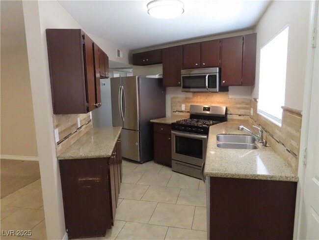 Building Photo - 5071 Orinda Ave