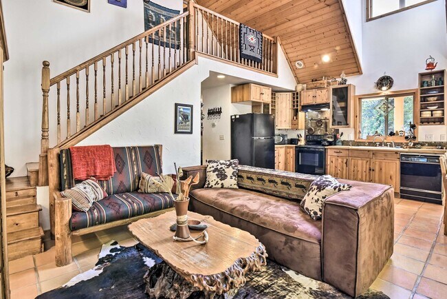 Foto del edificio - 21561 Hideway Ln