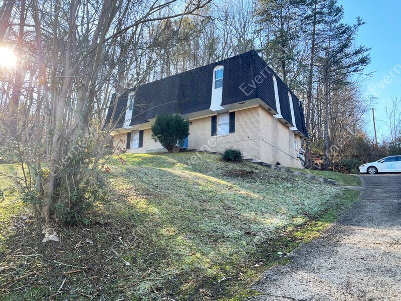 701 Summitt Ave Unit A, Chattanooga, TN 37412 Condo for Rent in