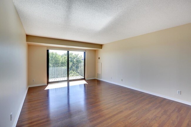 Building Photo - 3131 Excelsior Blvd