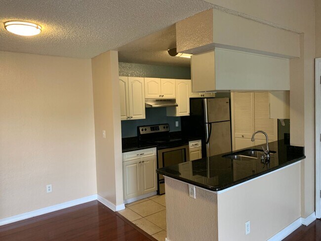 Foto del edificio - 2550 N Alafaya Trail