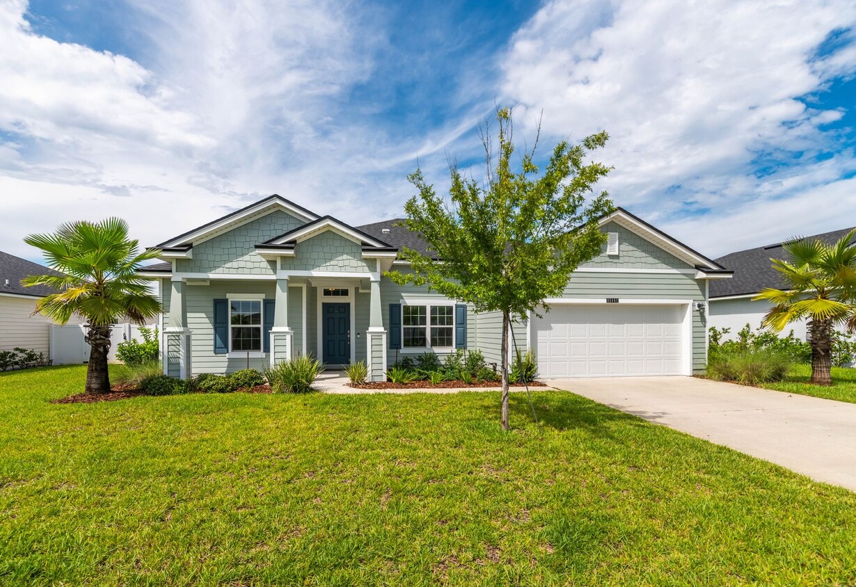 Primary Photo - Beautiful Lakeside Retreat in Fernandina B...