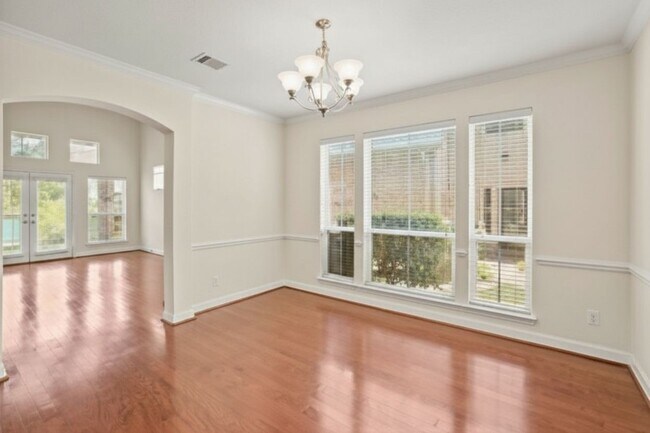 Foto del edificio - 2354 Waterford Park St