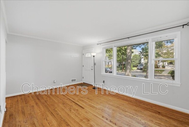 Building Photo - 4614 8th Rd S