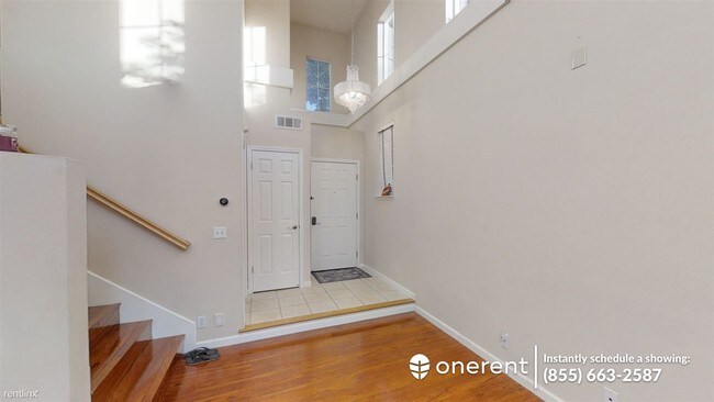 Foto del edificio - 3 br, 2.5 bath Townhome - 501 Weiner Way -