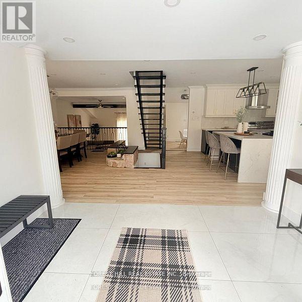 Building Photo - 102 Harbard Rd