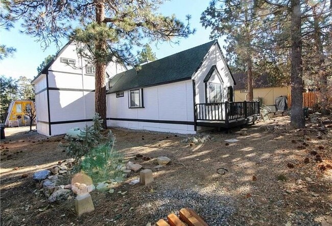 Building Photo - 158 Leonard Ln
