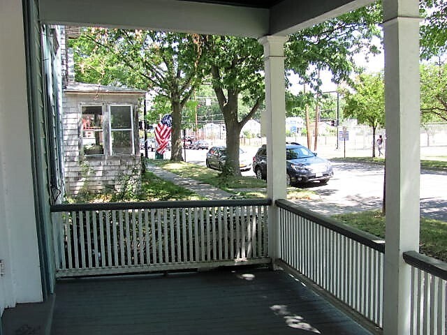 Primary Photo - 322 N Plain St