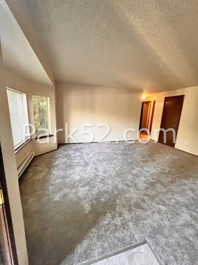 Building Photo - 8211-8213 111th St E