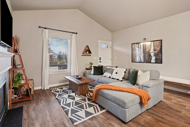 Foto del edificio - 20657 Beaumont Dr