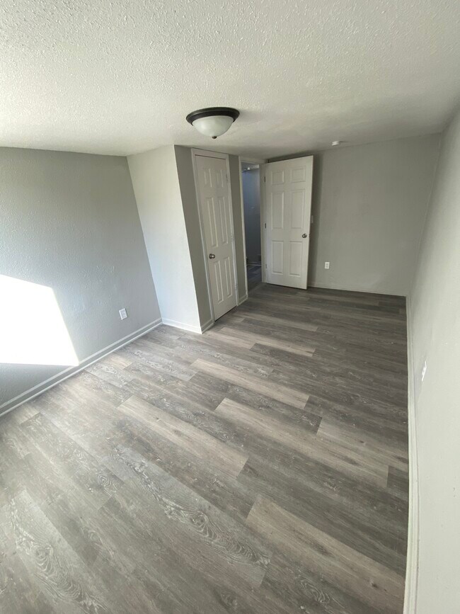 Building Photo - 4154 57th St
