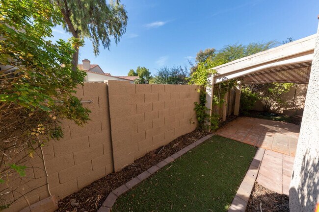 Building Photo - 4283 E Agave Rd