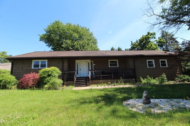 Bright & Spacious 2-Bedroom Home in Massanutten - Bright & Spacious 2-Bedroom Home in Massanutten