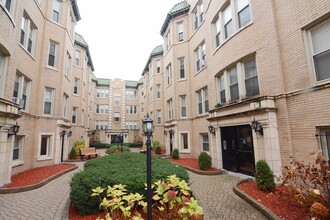 Building Photo - 4327 N Paulina St