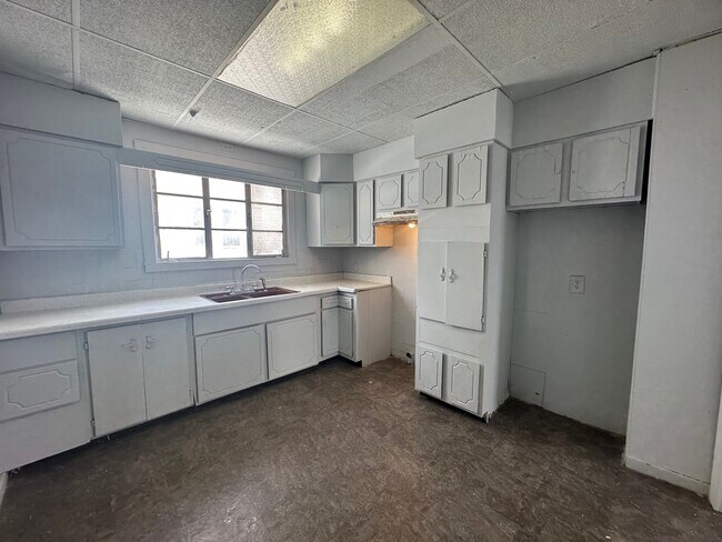 Building Photo - 2401 Main-