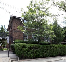 Building Photo - Howland Court