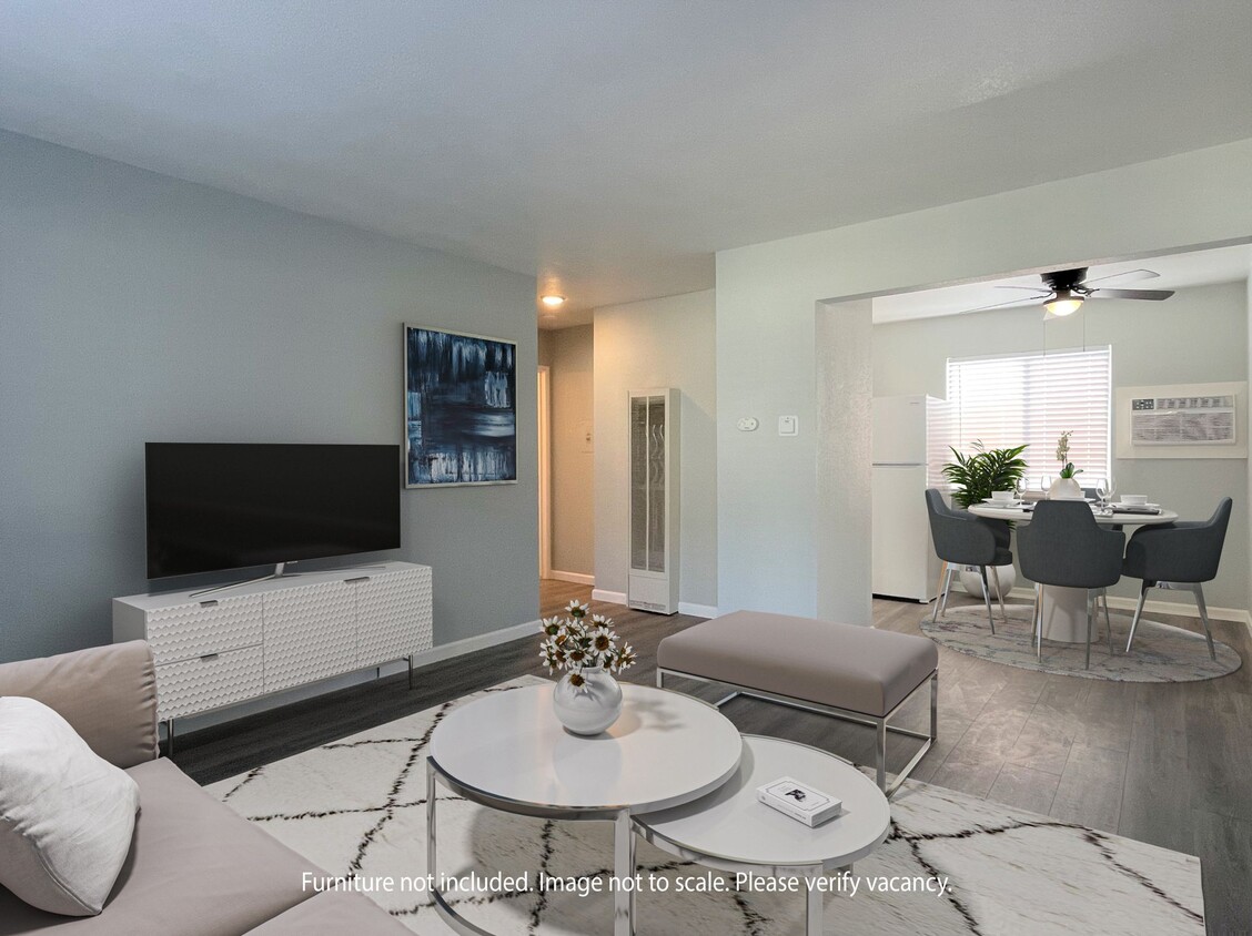 Foto del edificio - Renovated Apartments at 625 N. Commerce