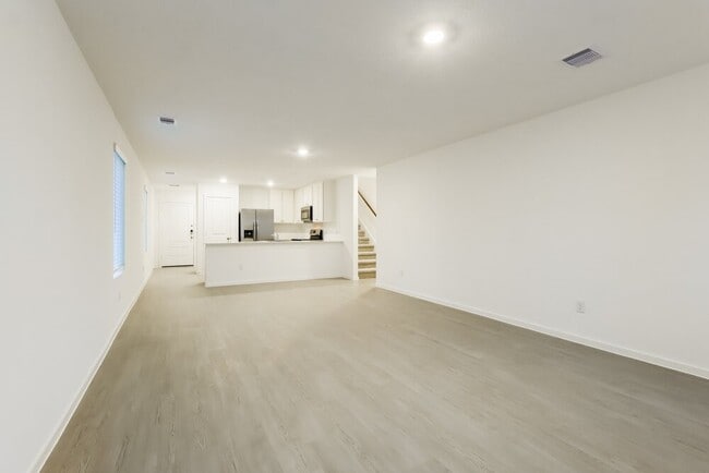 Foto del edificio - 15242 Abella Dr