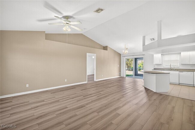 Foto del edificio - 1101 NW 24th Ave