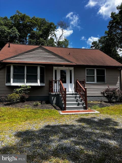 Primary Photo - 165 Lakeview Dr N