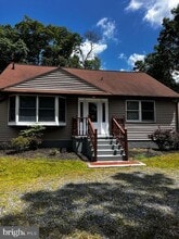 Building Photo - 165 Lakeview Dr N