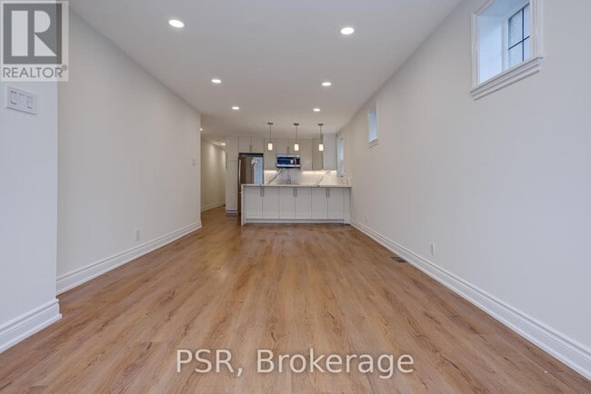 Building Photo - 110 Braemar Ave