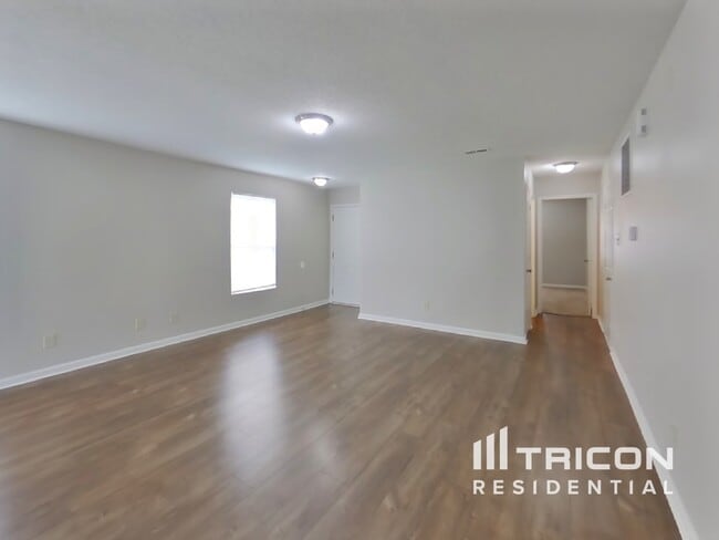 Building Photo - 6409 Alonzo Dr