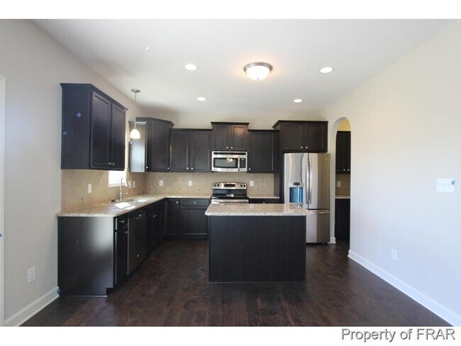 Foto del edificio - 5129 Perfection Ln