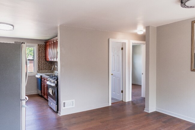 Foto del edificio - 3707 S Michigan Ave