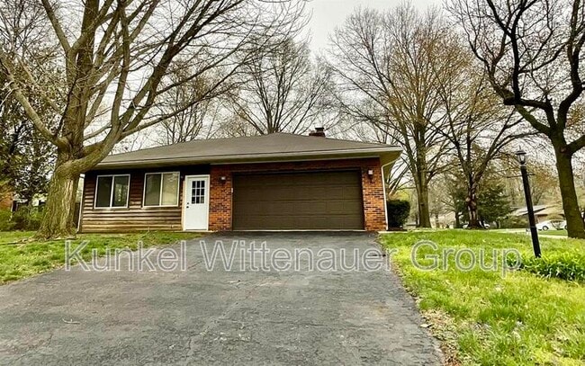 Foto del edificio - 101 Fox Creek Rd