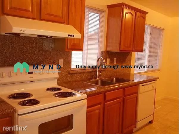 Foto del edificio - 5 br, 3 bath House - 1433 Partridge Dr