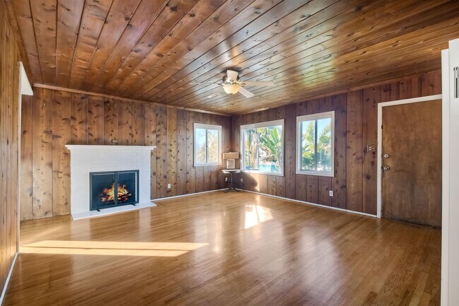 Building Photo - 721 Arden Dr