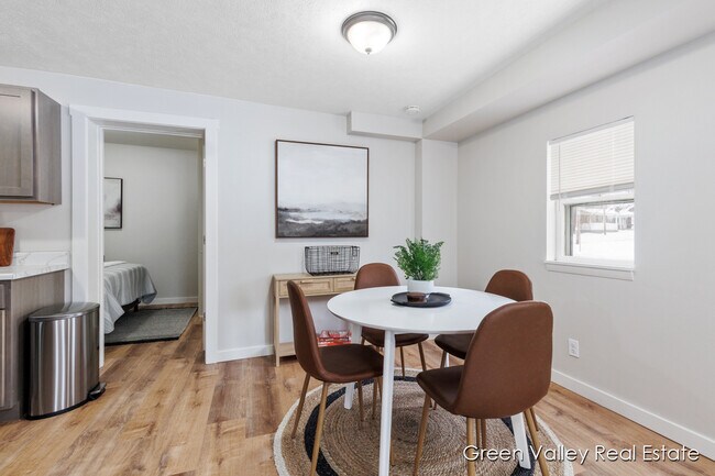Foto del edificio - 1543 Beidler St