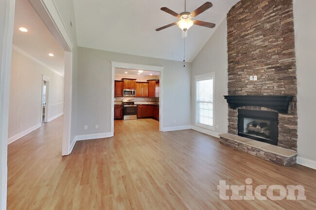 Foto del edificio - 1306 Crescent Ridge Drive