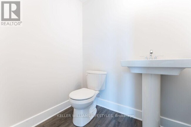 Photo du bâtiment - 409 Breakwater Blvd