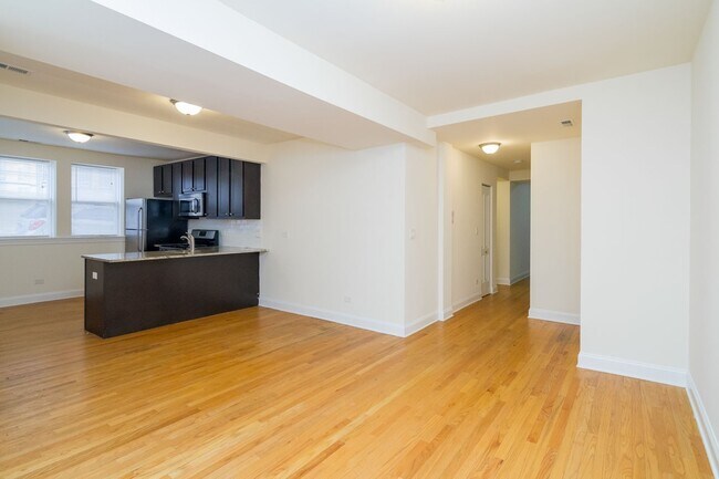 Foto del edificio - 2035 W Arthur Ave