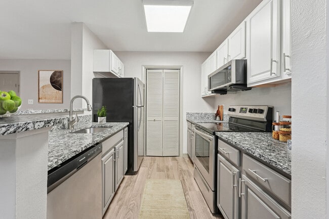 Kensington Crossing apartments — community photo - Kensington Crossing