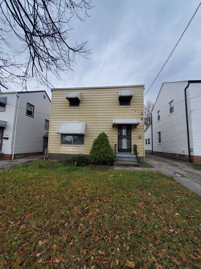 Building Photo - 10317 Avon Ave