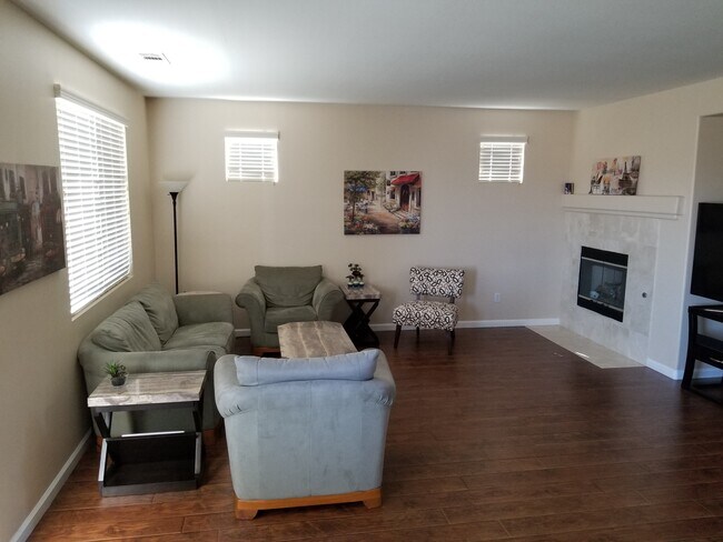 Building Photo - 1838 Amargosa Dr