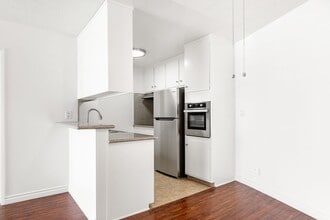 Interior Photo - Burton Almont