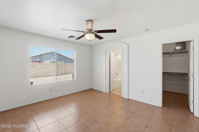 Building Photo - 8435 E Bowline Rd