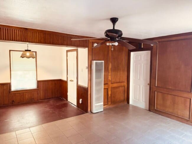 Photo - 1 BEDROOM DUPLEX!!! DALLAS**** House